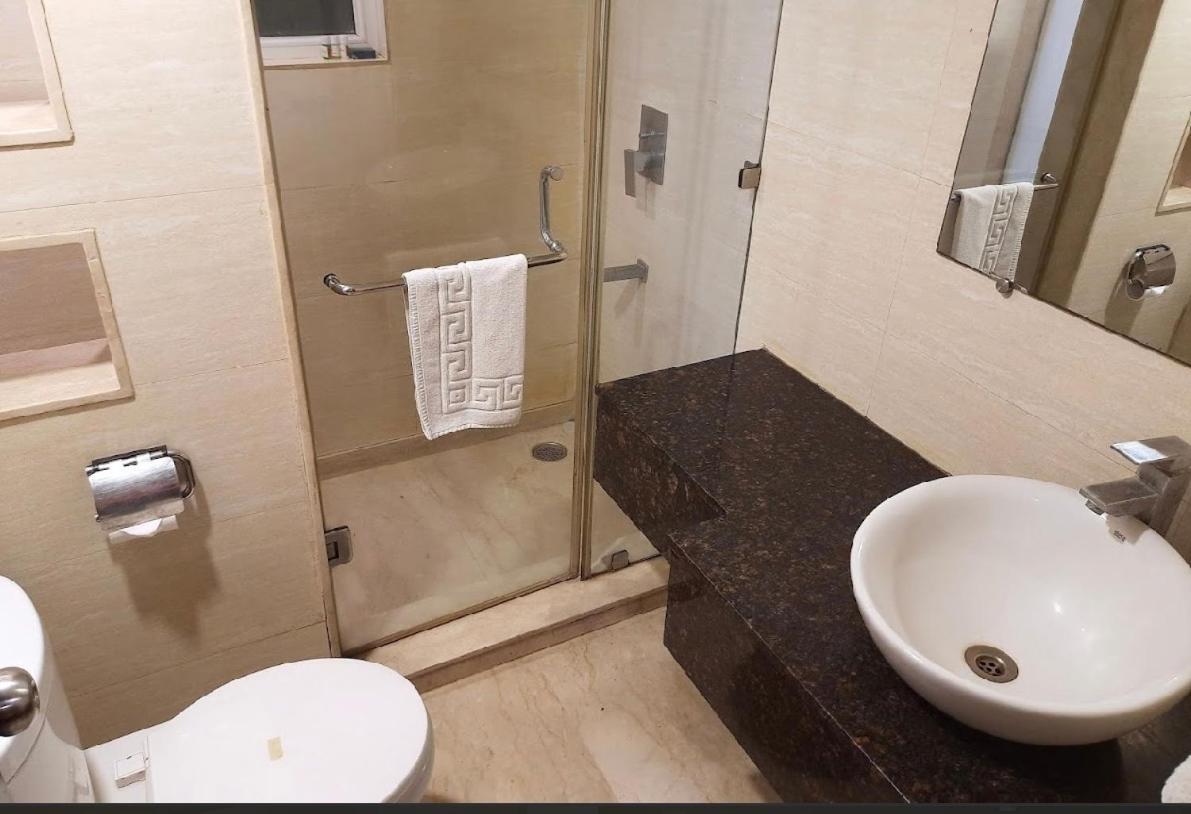 Madhuban Hotel , New Delhi Exteriör bild